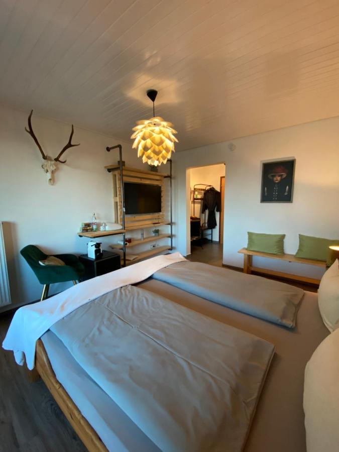 Doppelzimmer Mit Bad & Balkon Simmersfeld 외부 사진